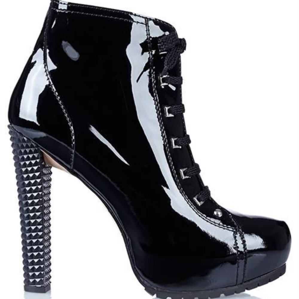 NEW DSquared patent leather hidden platform boots.‎ 36